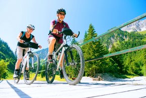 Einladung / Programm zum Informationsabend über Knieschmerzen