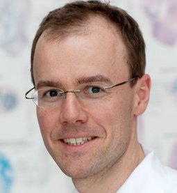 Foto von Oberarzt Dr. Jörg Nützel, Facharzt für Anästhesie, Spezielle Intensivmedizin, Spezielle Schmerztherapie, Palliativmedizin, Notfallmedizin