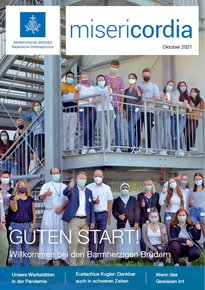 Abschied und Neubeginn: In den Schulen der Barmherzigen Brüder freuten sich die einen über ihren Abschluss, die anderen starteten in ihre berufliche Ausbildung, wie hier auf dem Titelfoto angehende Pflegefachkräfte in unserem Krankenhaus St. Barbara Schwandorf. 