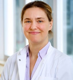 Dr. med. Esther Bonrath, Fachärztin für Chirurgie, PhD