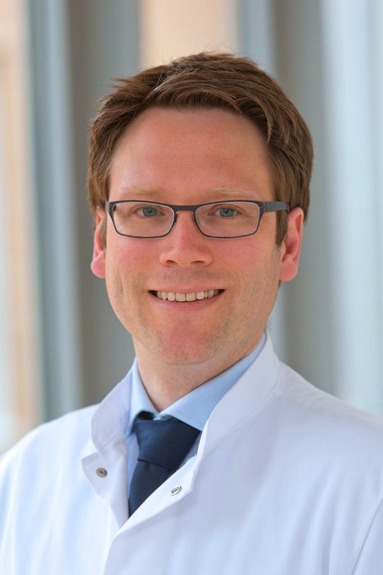 Foto von Prof. Dr. Oliver Pech, Chefarzt der Klinik für Gastroenterologie und Endoskopie, Facharzt für Innere Medizin und Gastroenterologie 