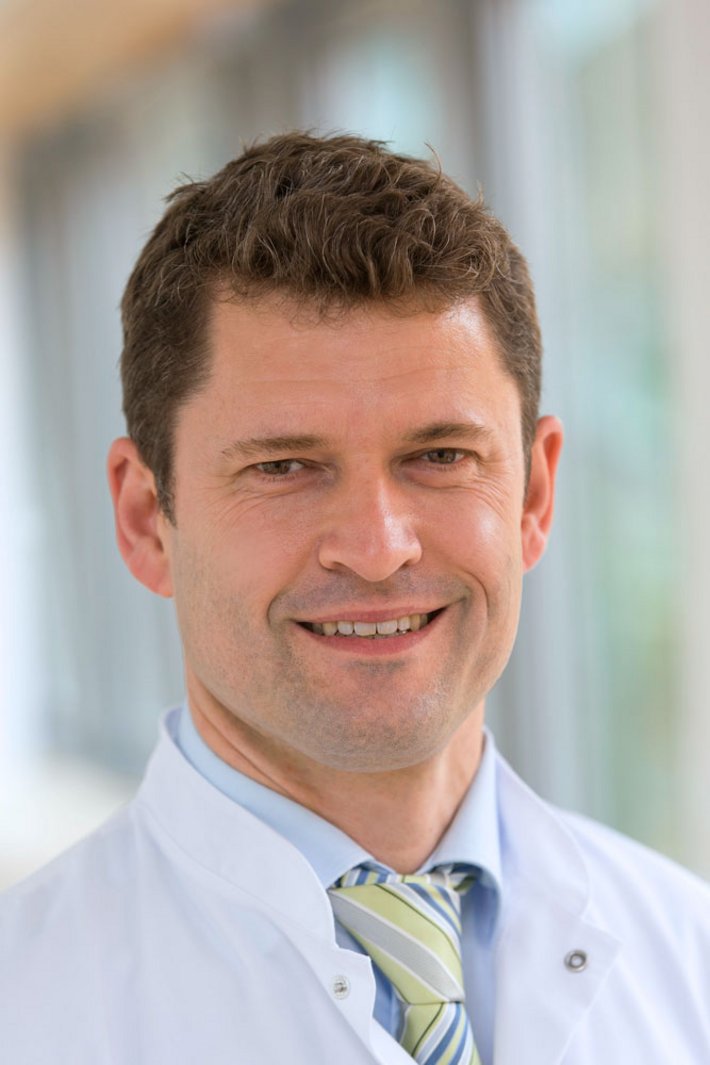 Foto von Dr. Wolfgang Leicht, Chefarzt der Klinik für Urologie